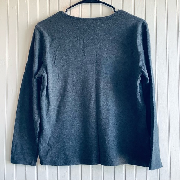 🎄FREE W/ Any Purchase! Holiday Top🎄 - Picture 2 of 4